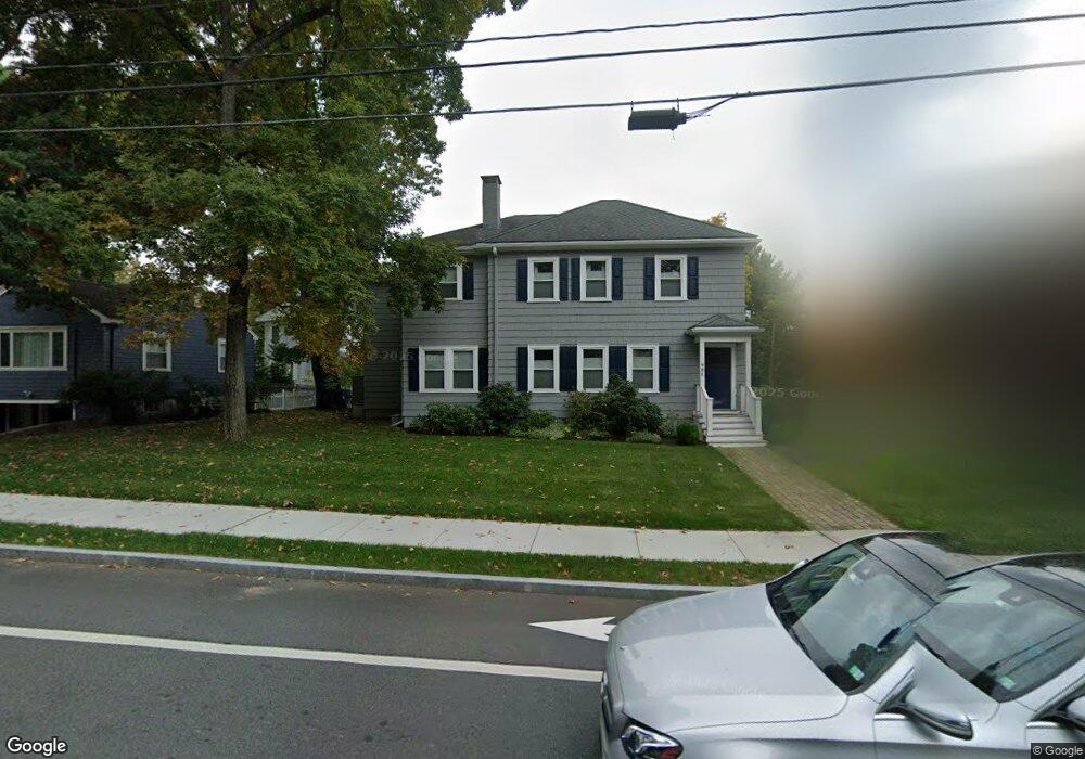 985 Walnut St, Newton Highlands, MA 02461 - photo 1