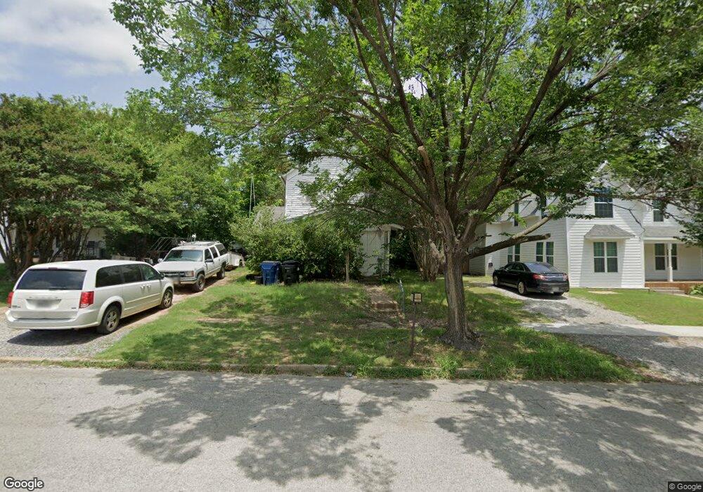 321 W Munson St, Denison, TX 75020 - photo 1