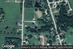 135 Stagecoach Rd, New Franklin, MO 65274