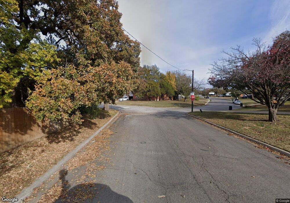 208 E Cheryl Ave, Hurst, TX 76053 - photo 1