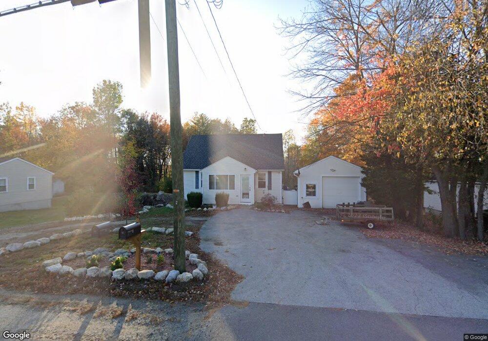 871 S Mammoth Rd, Manchester, NH 03109 - photo 1