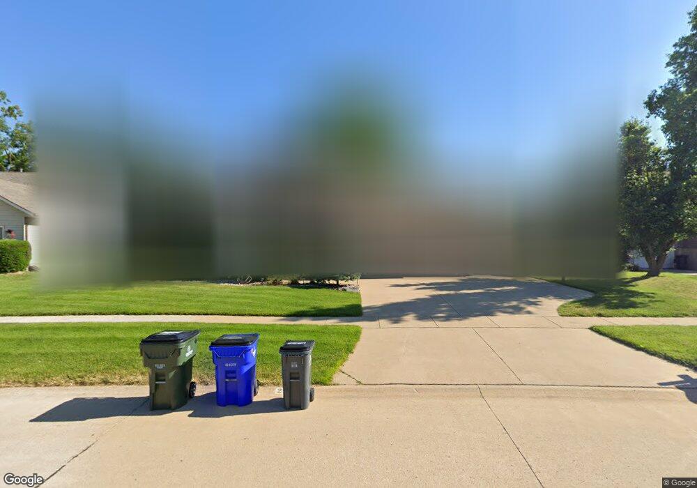 2614 Lancelot Ln NW, Cedar Rapids, IA 52405 - photo 1