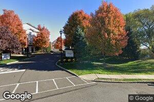 9 Creekside Ct, Secaucus, NJ 07094