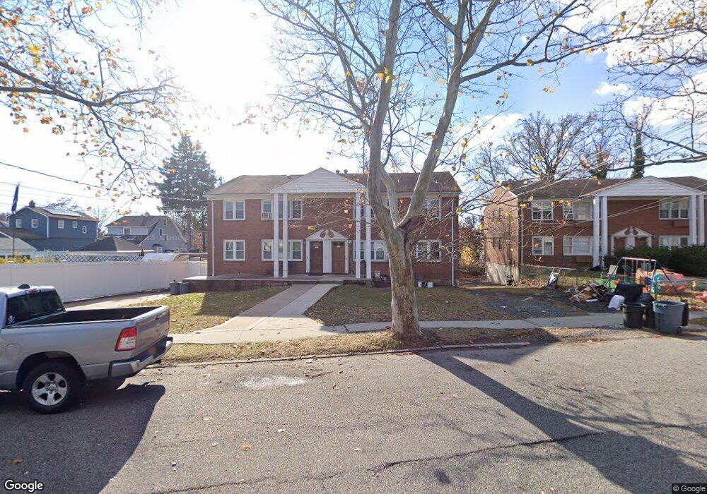 132 Pleasant Plains Ave, Staten Island, NY 10309 - photo 1