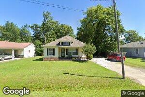 423 E Main St, Steele, MO 63877