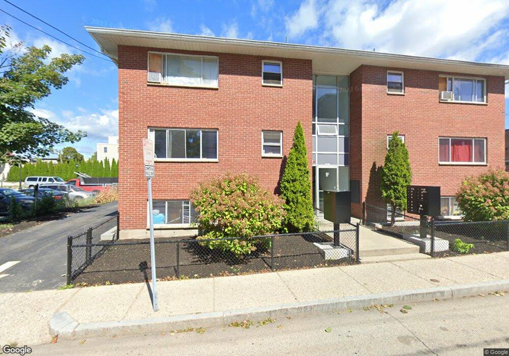 54 Walnut St unit B8, Waltham, MA 02453 - photo 1