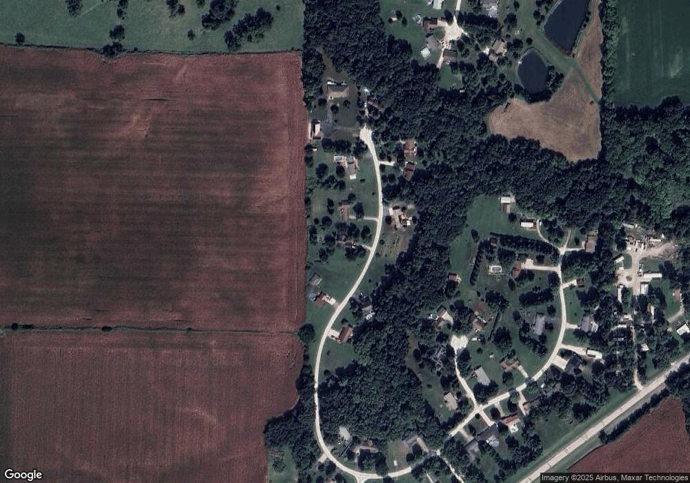 113 W Point Dr, Jacksonville, IL 62650 - photo 1