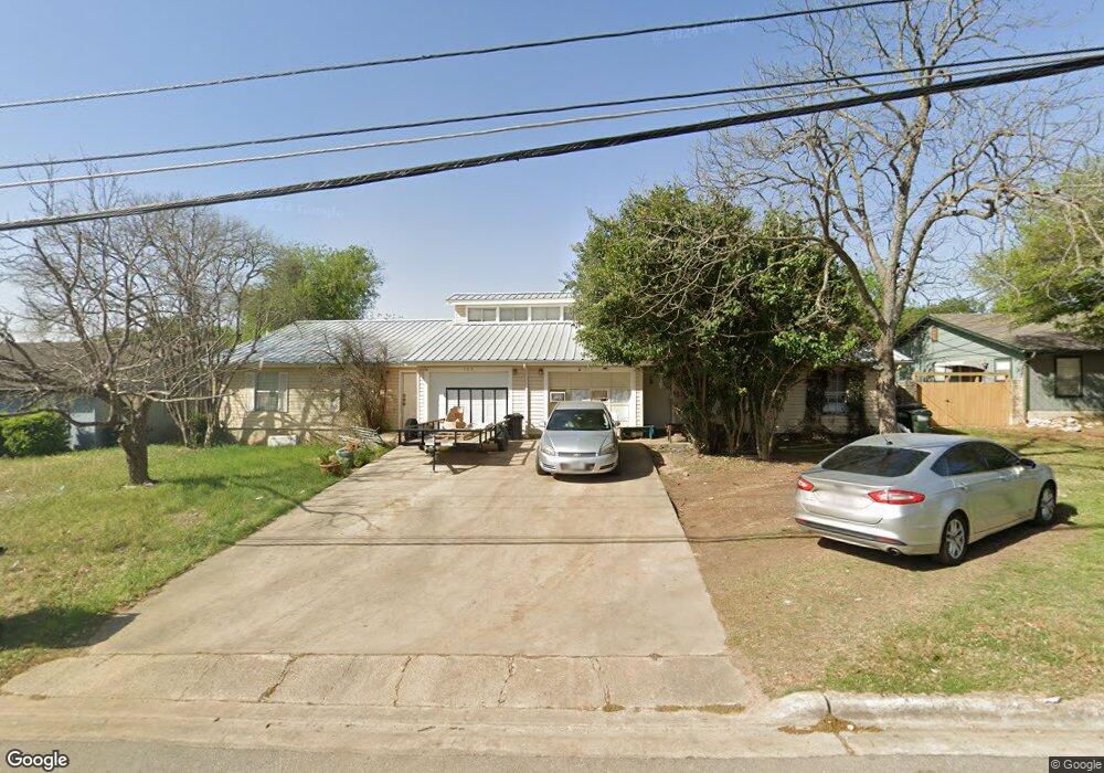 709-711 Allen St unit 2, San Marcos, TX 78666 - photo 1