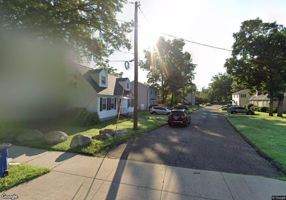 1225 Forest Rd, New Haven, CT 06515 - photo 1