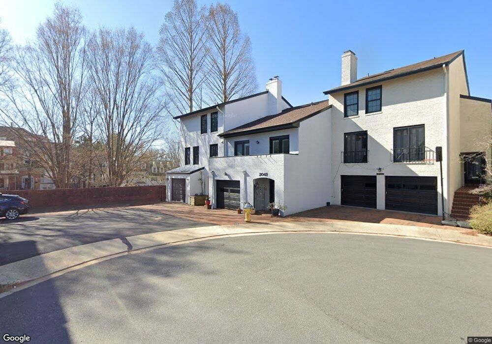 2040 N Abingdon St, Arlington, VA 22207 - photo 1