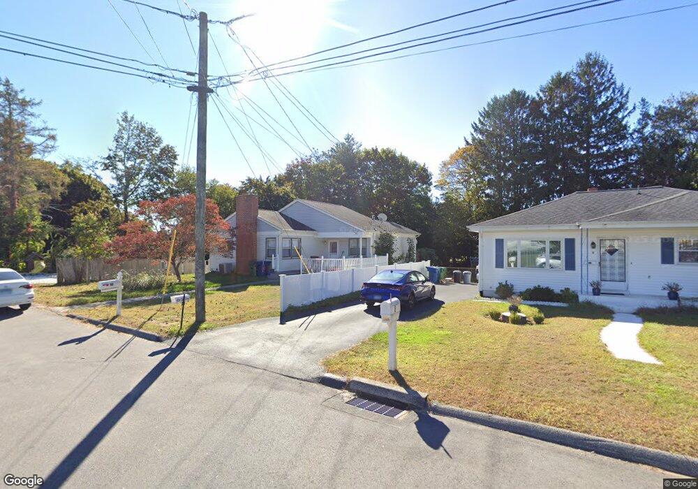 10 Vivian Ct, Waterford, CT 06385 - photo 1