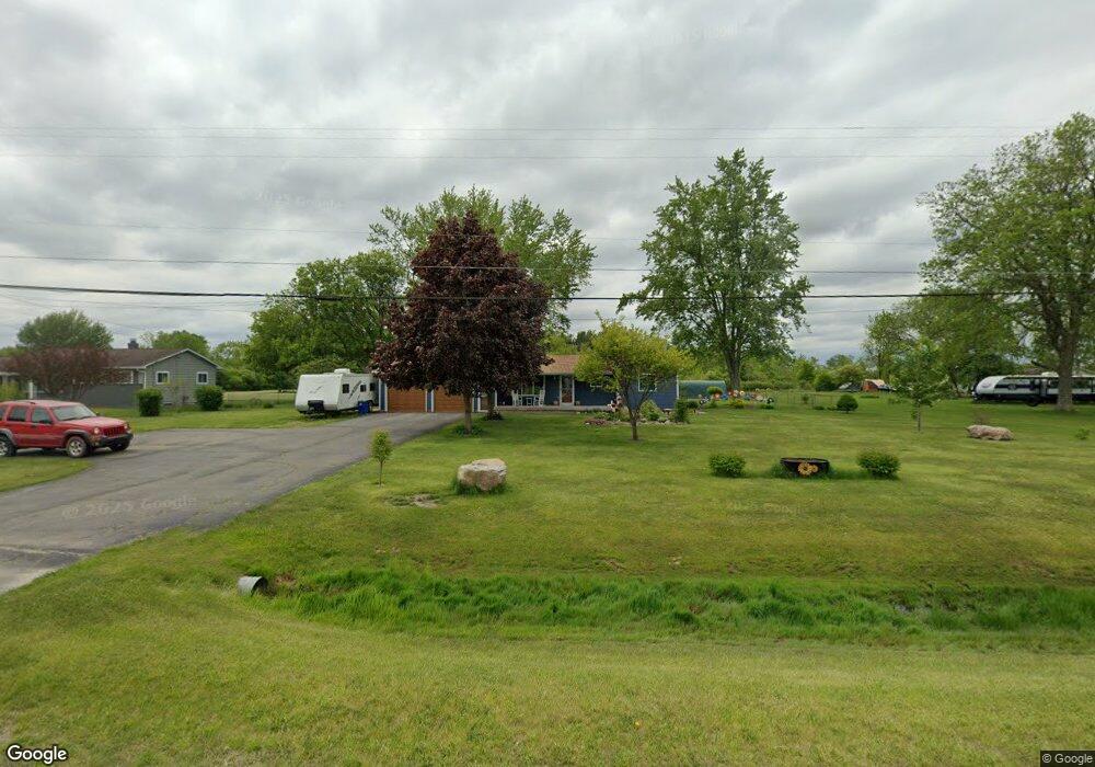 5235 W Coldwater Rd, Flint, MI 48504 - photo 1