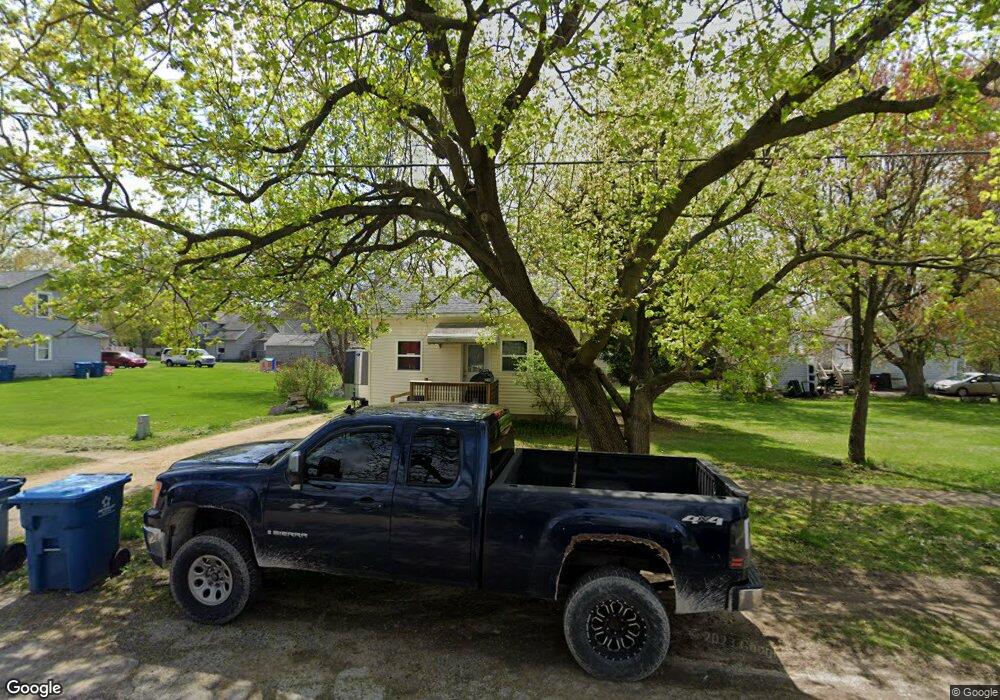 210 Plumb St, Vassar, MI 48768 - photo 1