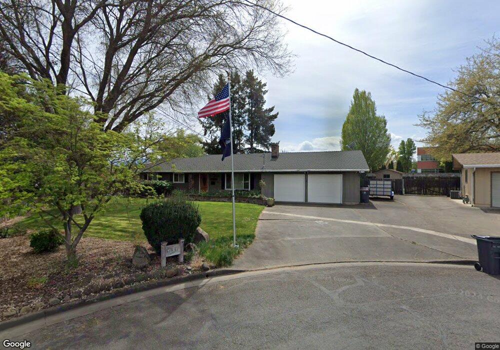 930 S 4th St, Central Point, OR 97502 - photo 1