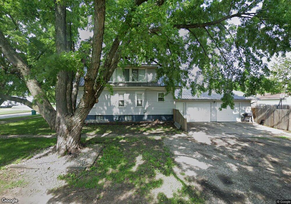 3100 Cedar Ave, Mattoon, IL 61938 - photo 1