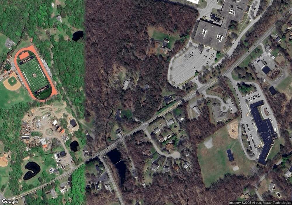 2 Four Fields Ct, Wappingers Falls, NY 12590 - photo 1