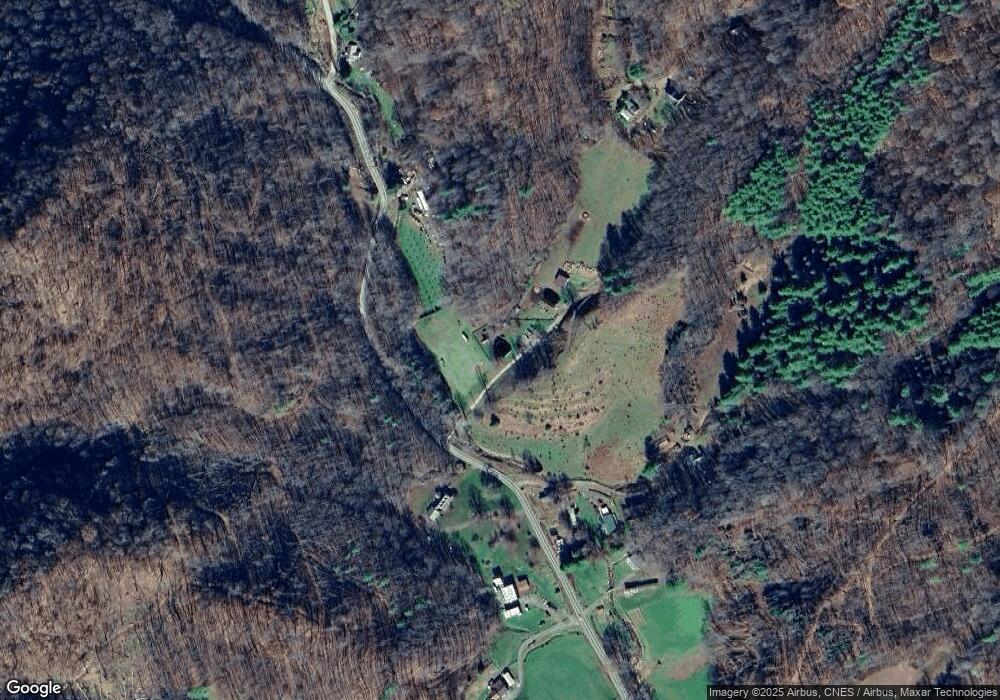 67 Loafer Dr, Burnsville, NC 28714 - photo 1