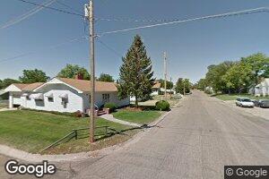 403 NW 1st St, Mullen, NE 69152