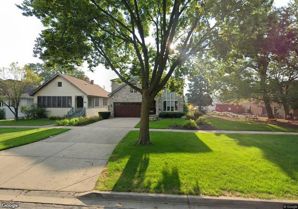 123 N Elm Ave, Elmhurst, IL 60126 - photo 1