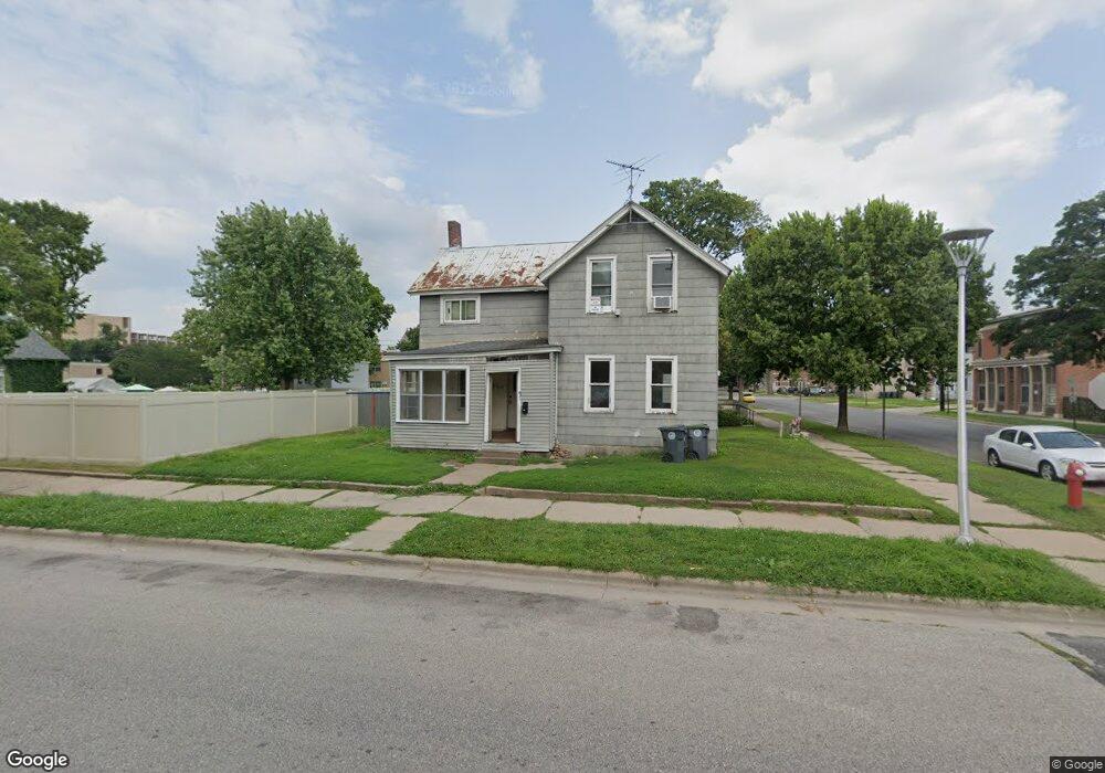 827 7th St S, La Crosse, WI 54601 - photo 1