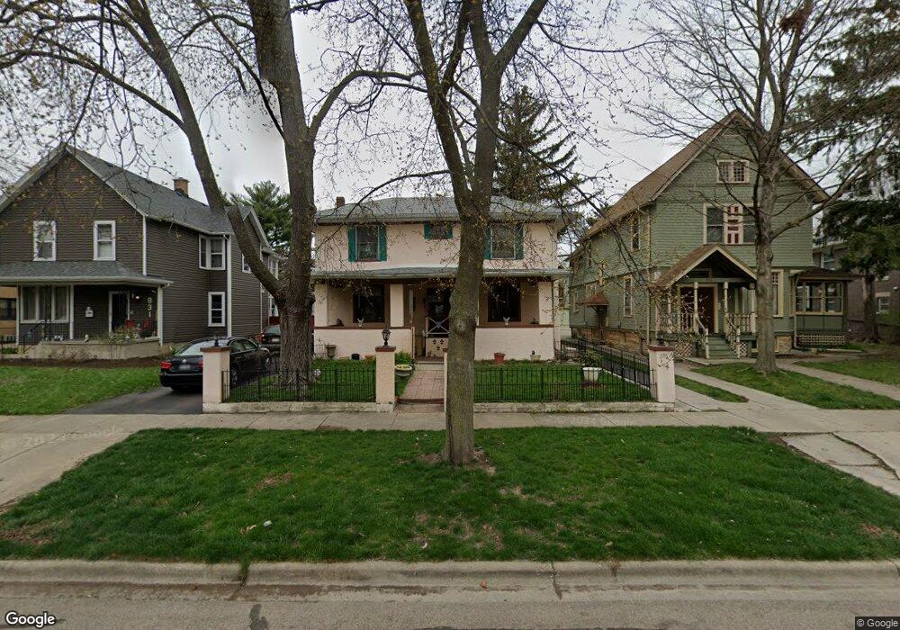 827 W Downer Place, Aurora, IL 60506 - photo 1