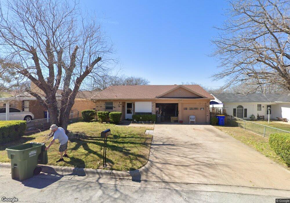 209 N Redford Ln, Fort Worth, TX 76108 - photo 1