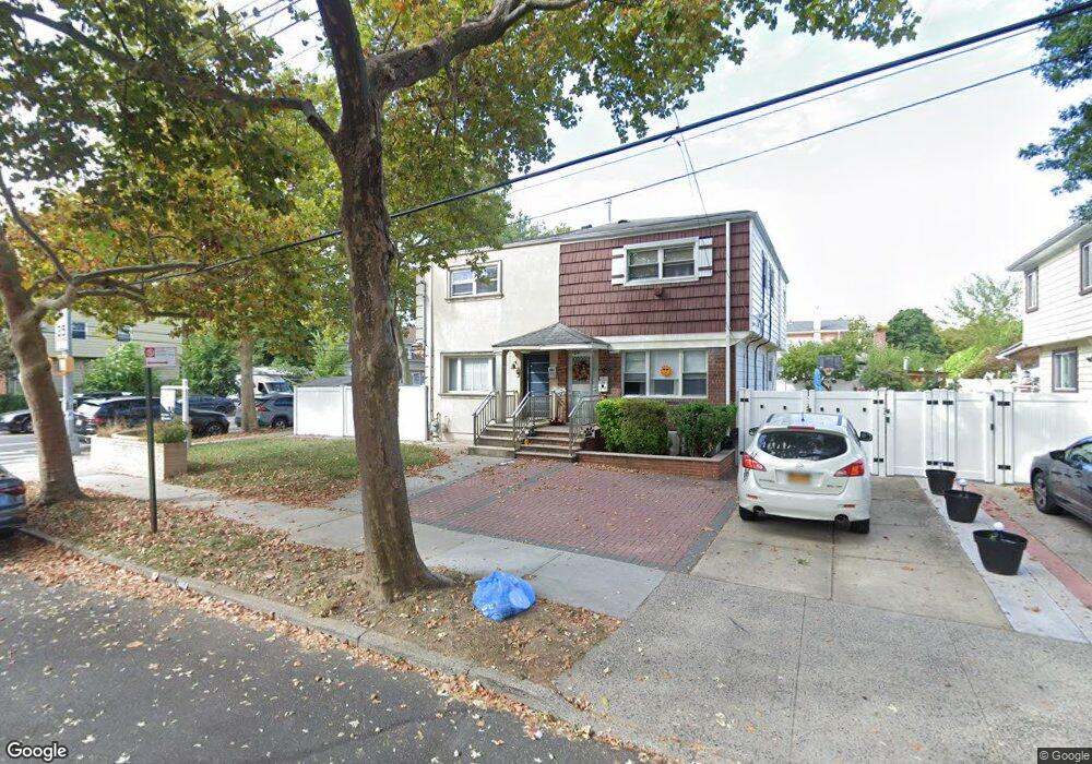7216 162nd St, Fresh Meadows, NY 11365 - photo 1