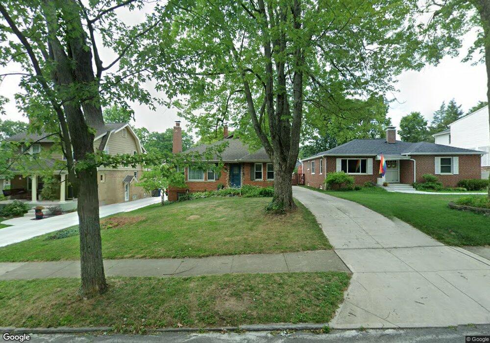 226 E Dunedin Rd, Columbus, OH 43214 - photo 1