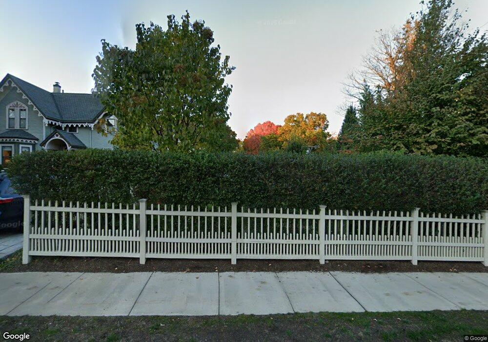 919 Beacon St unit 2, Newton, MA 02459 - photo 1