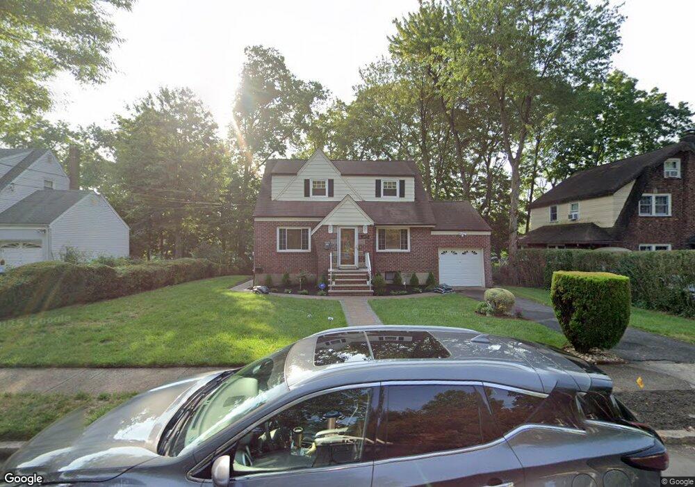 1331 Taft Rd, Teaneck, NJ 07666 - photo 1