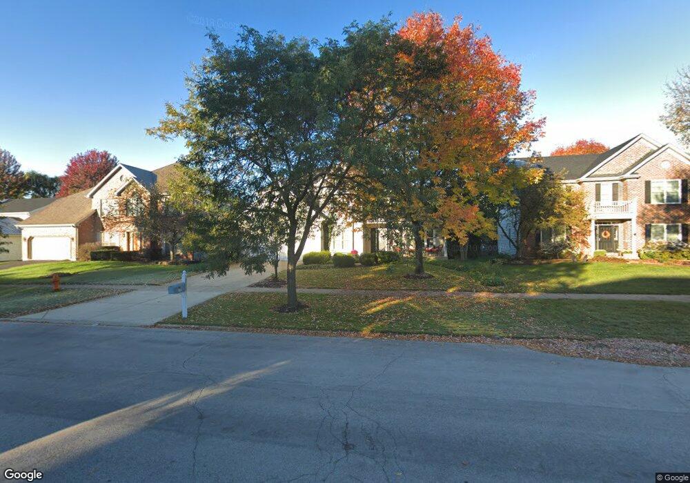 3811 Falkner Dr, Naperville, IL 60564 - photo 1