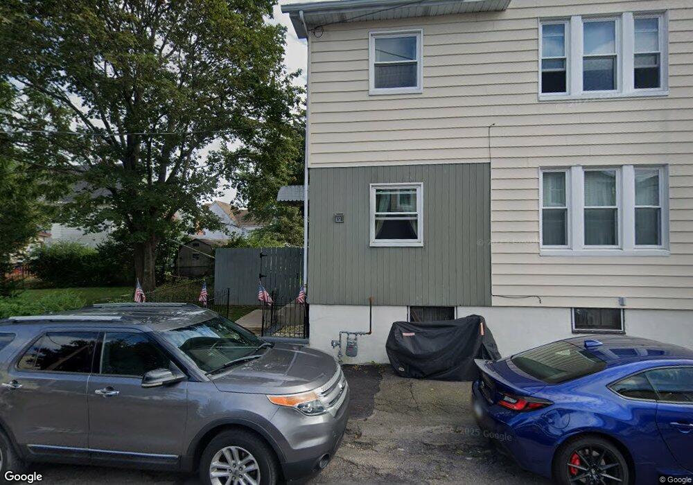 618 W 3rd St, Hazleton, PA 18201 - photo 1