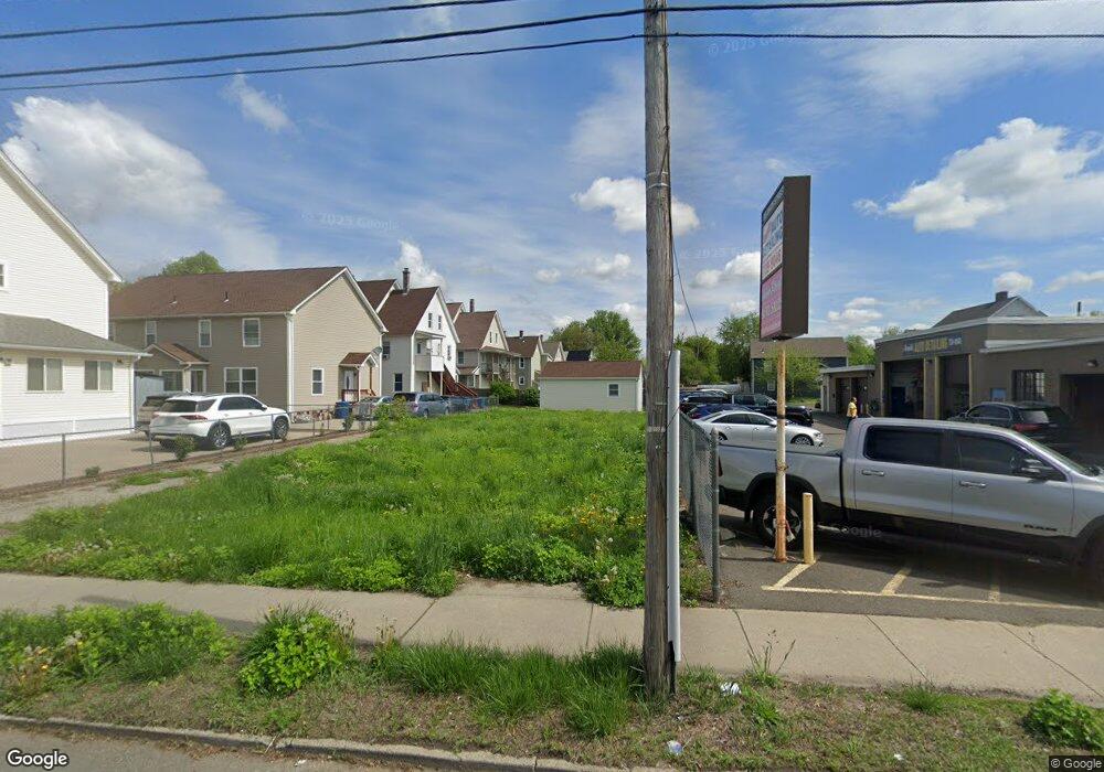 667 Union St, West Springfield, MA 01089 - photo 1