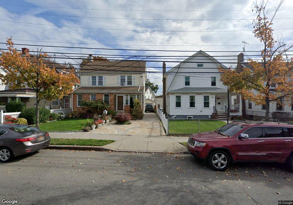 17748 Baisley Blvd, Jamaica, NY 11434 - photo 1