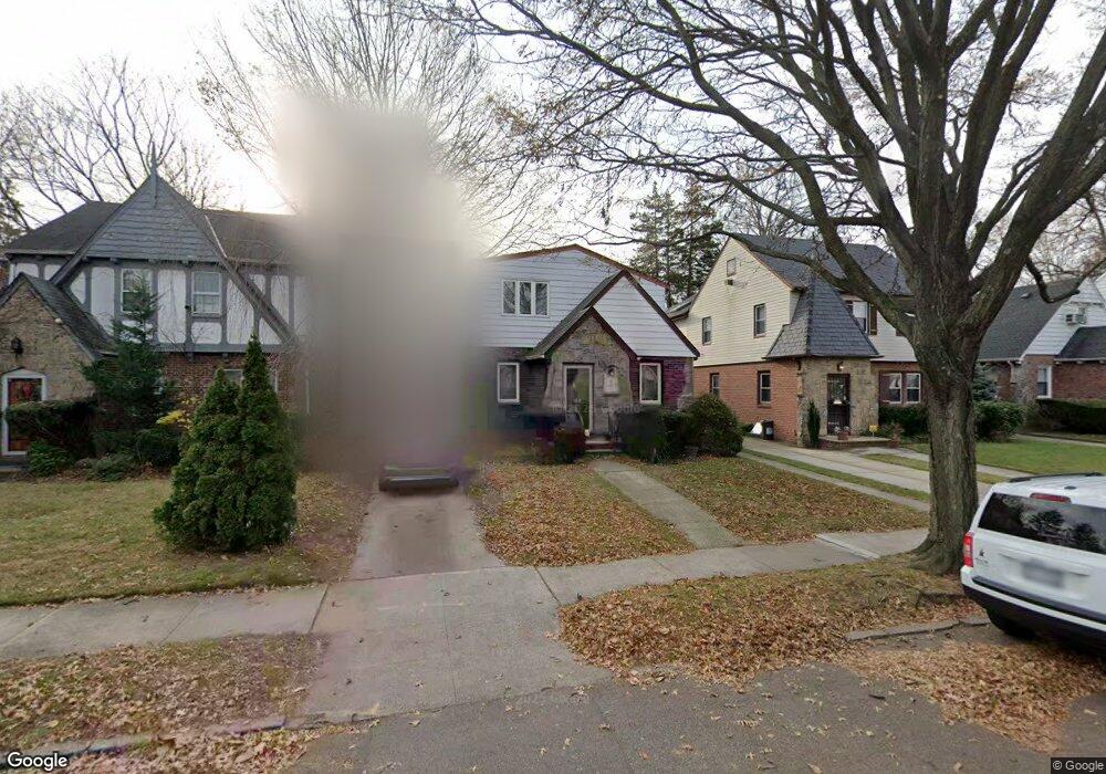 17676 80th Rd, Jamaica, NY 11432 - photo 1