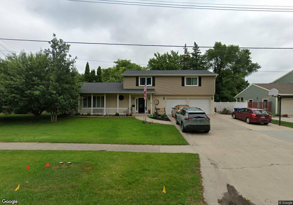 117 19th Ave N, Fargo, ND 58102 - photo 1