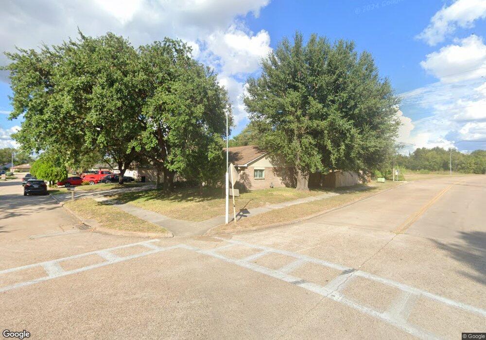 3202 Edgecreek Dr, Houston, TX 77066 - photo 1