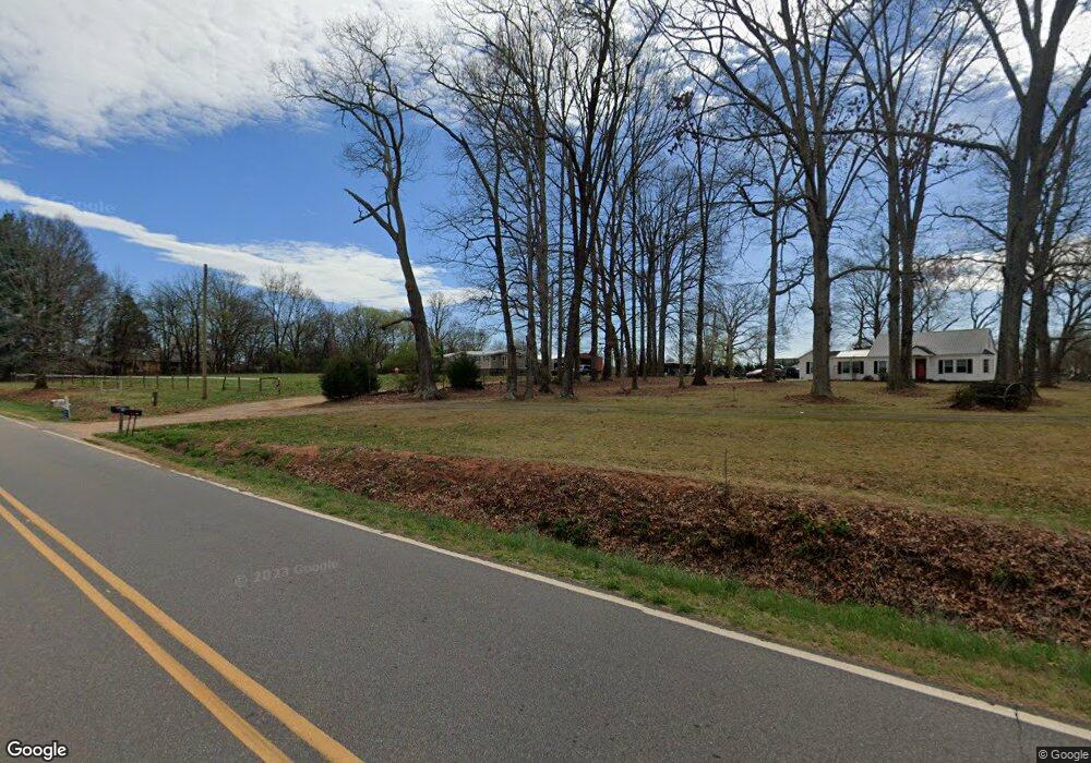 523 Jennings Rd, Statesville, NC 28625 - photo 1