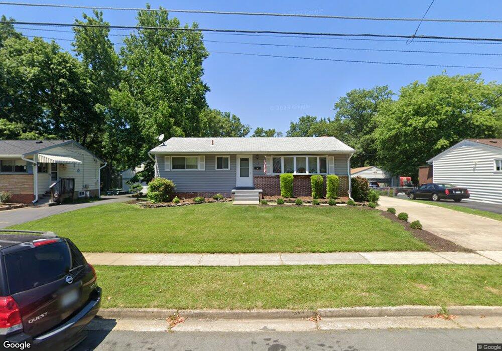 610 Valley Dr SE, Vienna, VA 22180 - photo 1