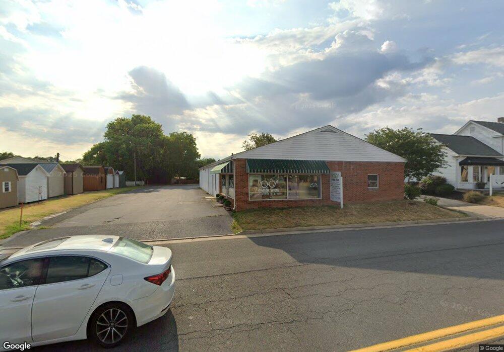 1211 N Shenandoah Ave, Front Royal, VA 22630 - photo 1