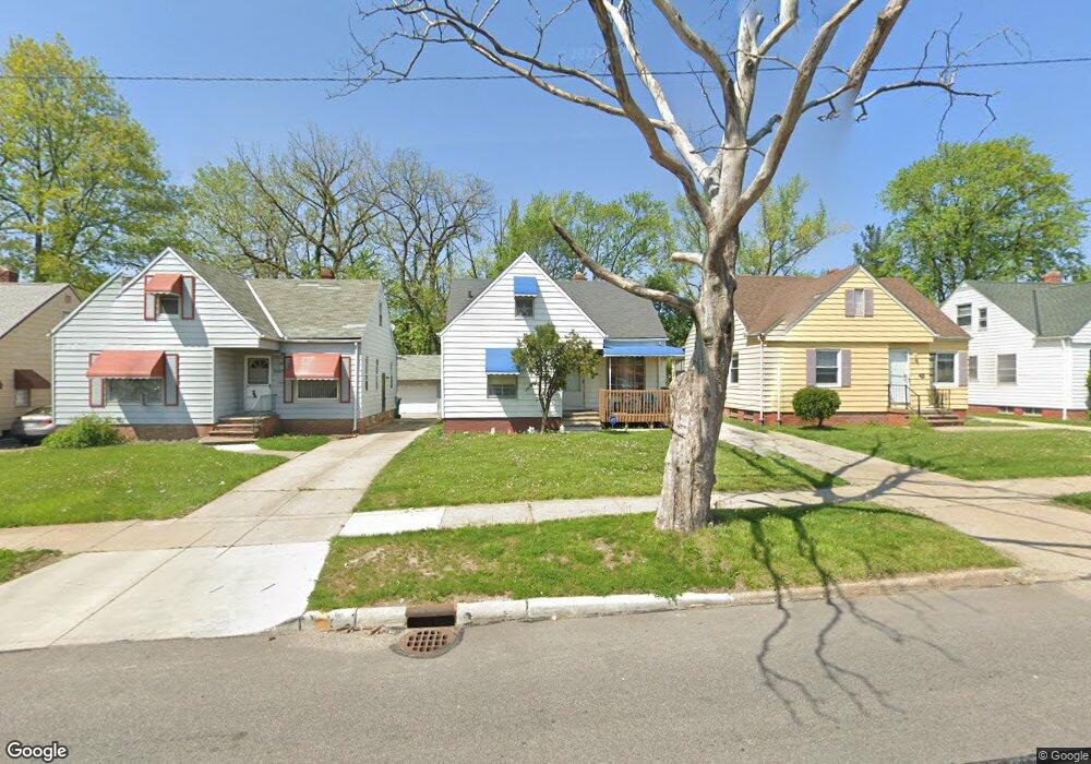 20907 Libby Rd, Maple Heights, OH 44137 - photo 1