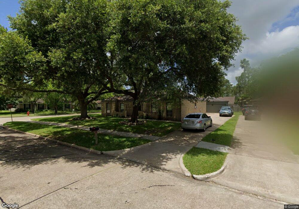 113 Palm Aire Dr, Friendswood, TX 77546 - photo 1