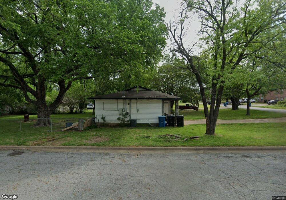 2631 W Walker St, Denison, TX 75020 - photo 1