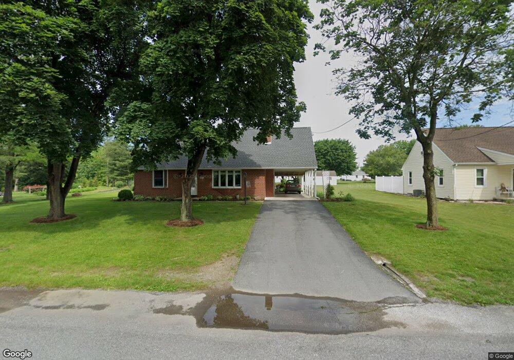 98 Carlton Cir, Saint Thomas, PA 17252 - photo 1