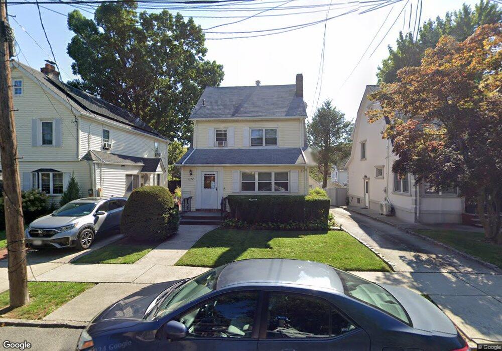 3357 170th St, Flushing, NY 11358 - photo 1