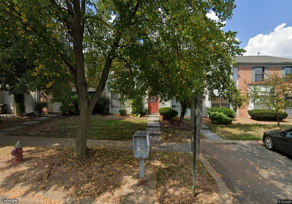 156 Chippenham Ct, Piscataway, NJ 08854 - photo 1