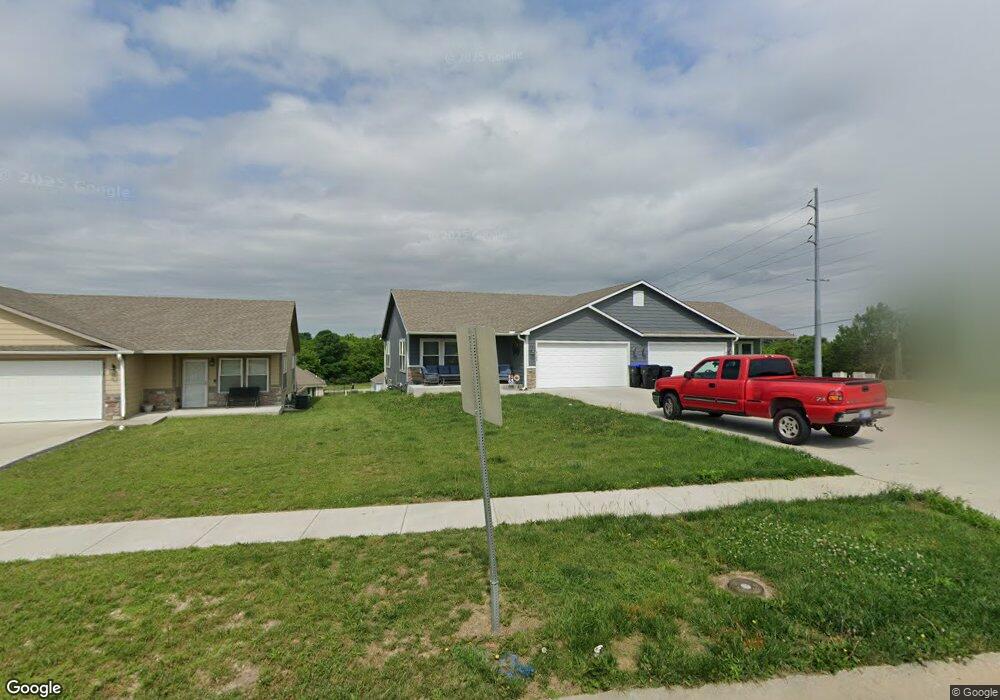 4103 SW Shenandoah Rd, Topeka, KS 66610 - photo 1