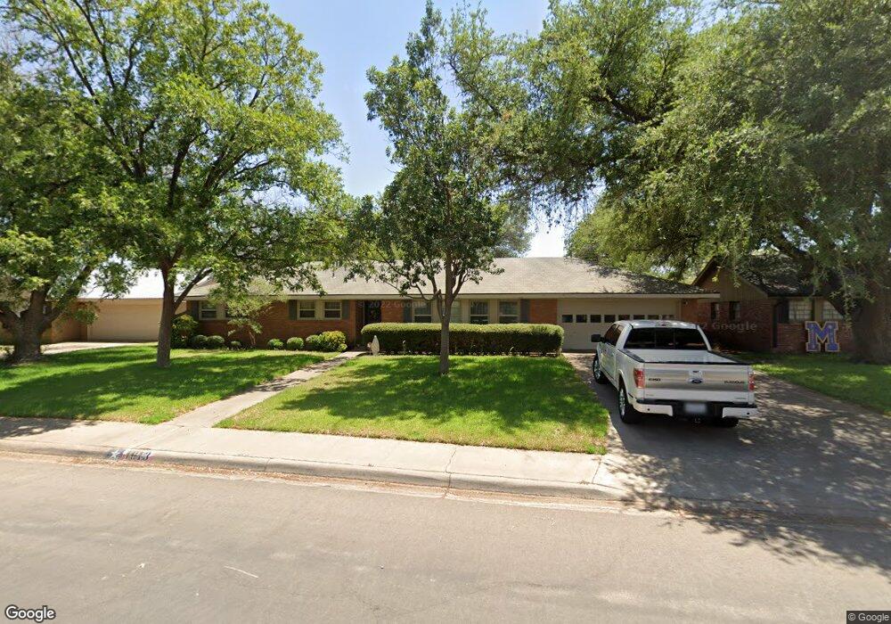 1613 W Pine Ave, Midland, TX 79705 - photo 1