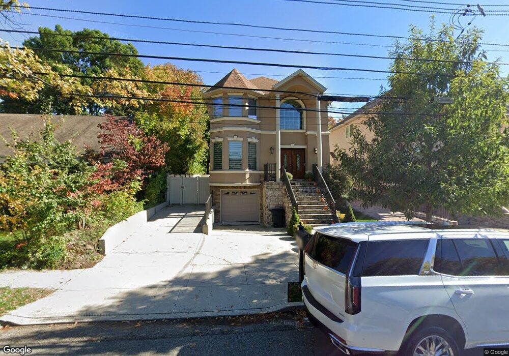 234 Edgegrove Ave, Staten Island, NY 10312 - photo 1
