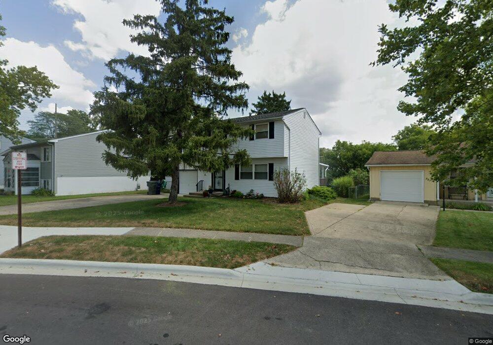 1534 Fall Brook Rd, Columbus, OH 43223 - photo 1